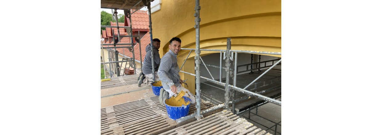 Renovering af Brolkke herregrd.